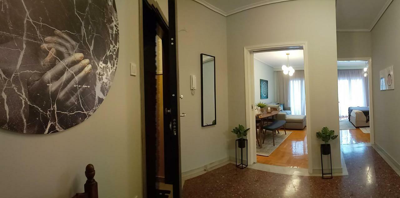 Royal Deluxe Apt. Thessaloniki Buitenkant foto