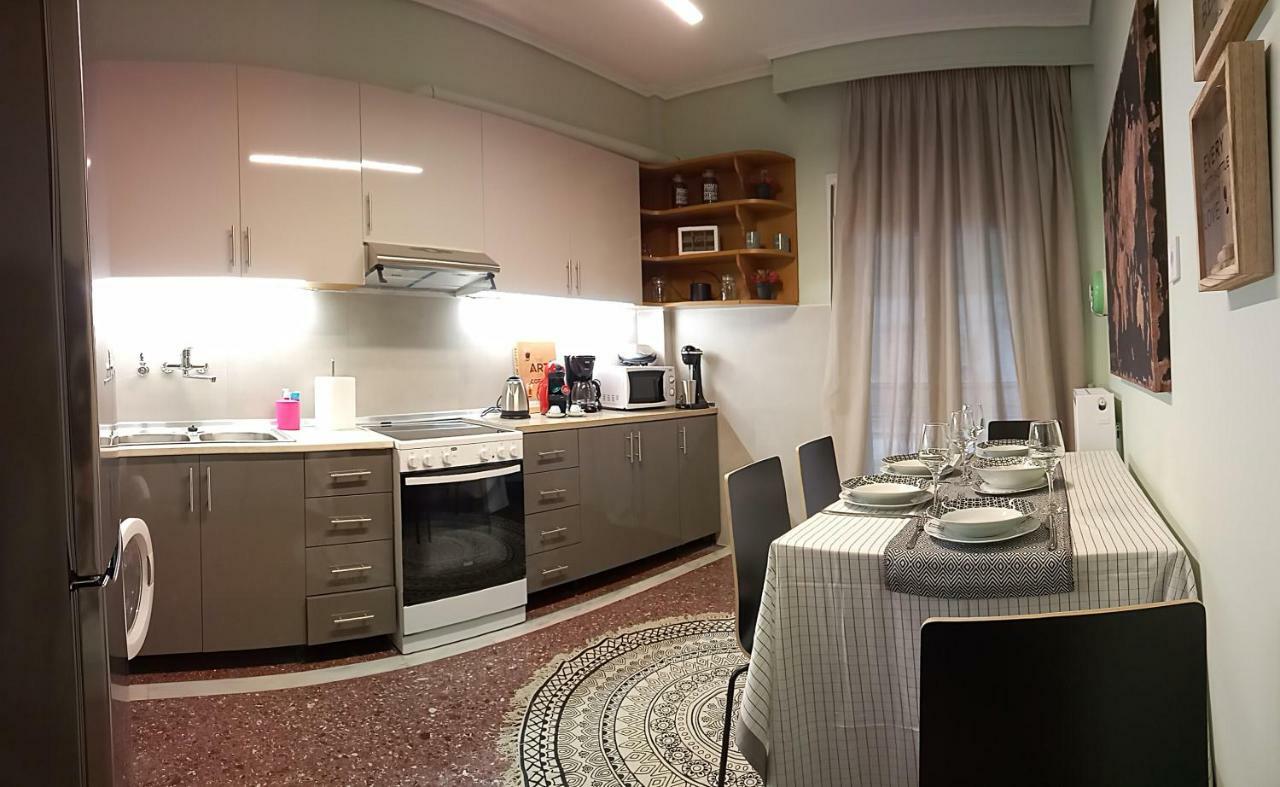Royal Deluxe Apt. Thessaloniki Buitenkant foto