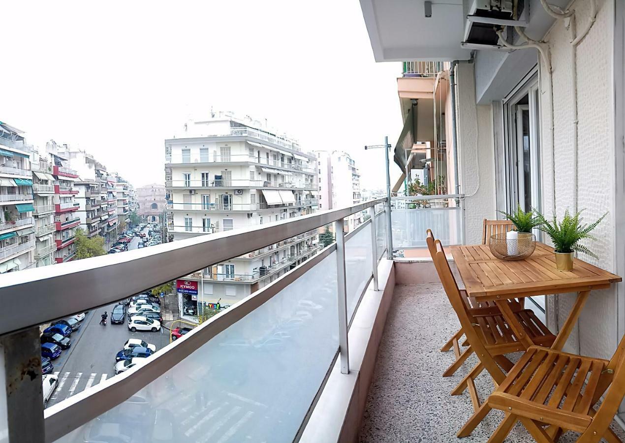 Royal Deluxe Apt. Thessaloniki Buitenkant foto