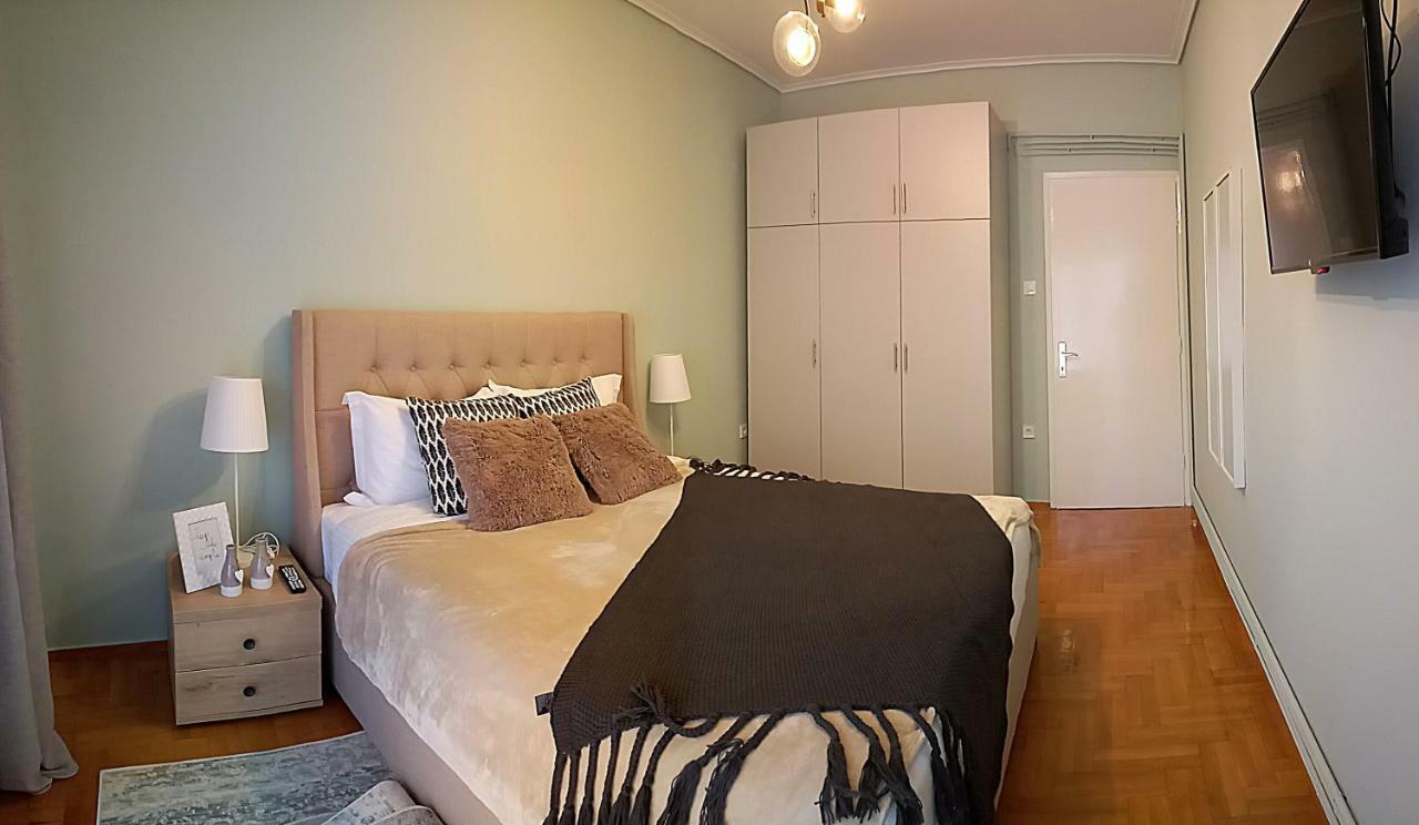 Royal Deluxe Apt. Thessaloniki Buitenkant foto
